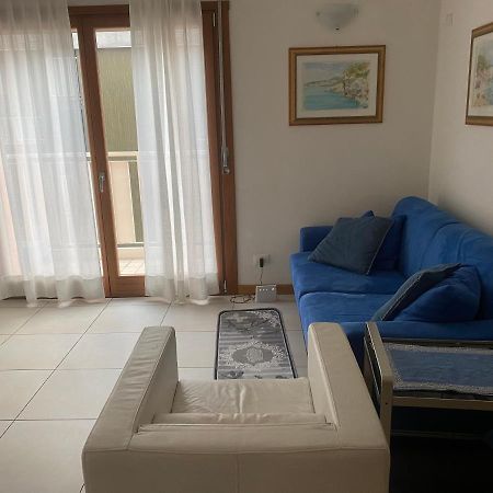 La Casa Di Giacomo Con Parcheggio ตรีเอสเต ภายนอก รูปภาพ
